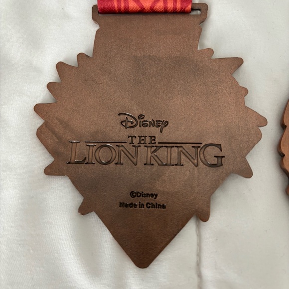 RunDisney 5K Lion King Medal Set 🦁🐗🐛🎶 - Picture 3 of 10